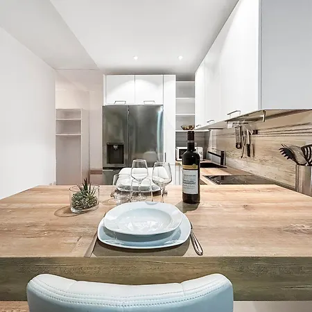 T2 35m2 Clim, Piscine, Balcon Et Parking Prive A 2 Pas Du Port Santa Lucia Saint-Raphaël