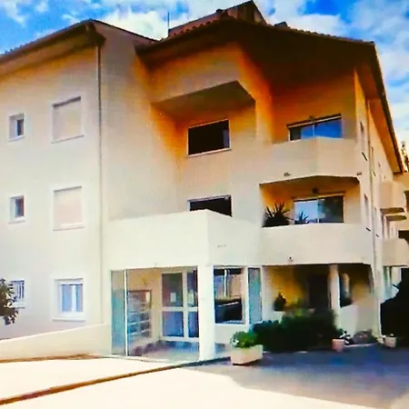 Apartamento T2 Rénové Avec Balcon Et Parking Privé à 2 Pas Du Port Santa Lucia