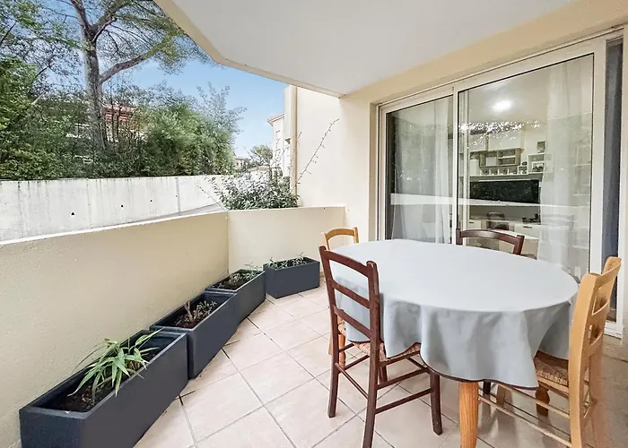 T2 35m2 Clim, Piscine, Balcon Et Parking Prive A 2 Pas Du Port Santa Lucia Apartmán *