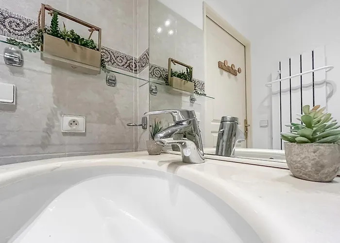 Apartmán T2 35m2 Clim, Piscine, Balcon Et Parking Prive A 2 Pas Du Port Santa Lucia